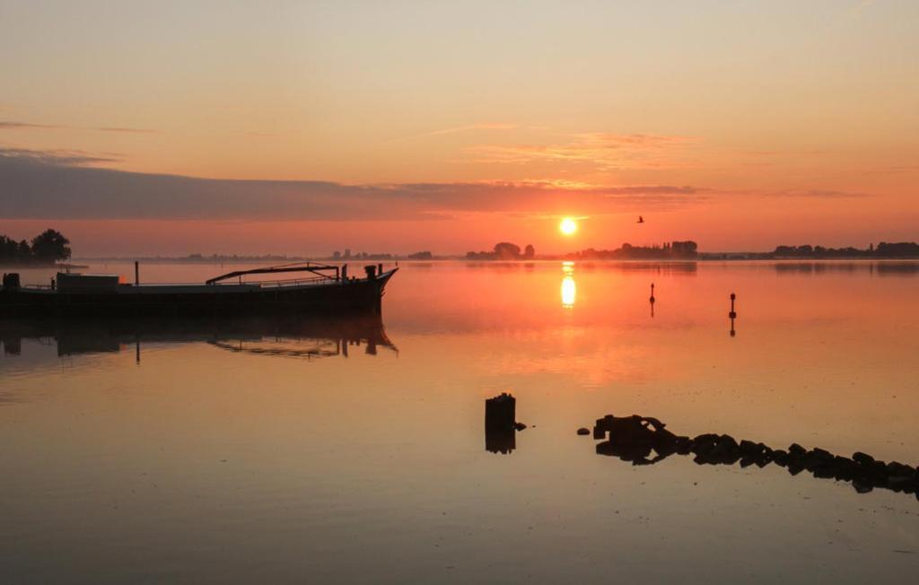 Houseboat Uitzicht Over Veluwemeer, Natuurlokatie, Prachtige Vergezichten บิดดิงฮุยเซน ภายนอก รูปภาพ