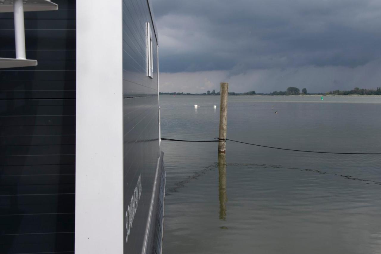 Houseboat Uitzicht Over Veluwemeer, Natuurlokatie, Prachtige Vergezichten บิดดิงฮุยเซน ภายนอก รูปภาพ