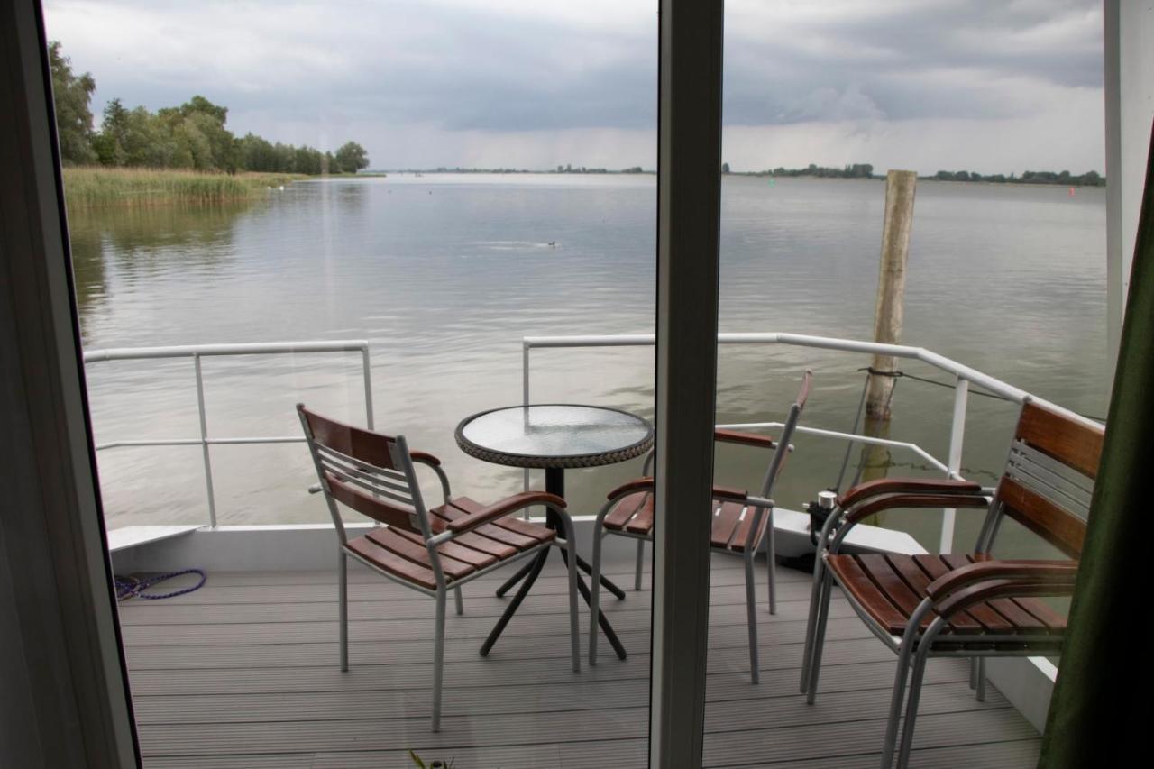 Houseboat Uitzicht Over Veluwemeer, Natuurlokatie, Prachtige Vergezichten บิดดิงฮุยเซน ภายนอก รูปภาพ