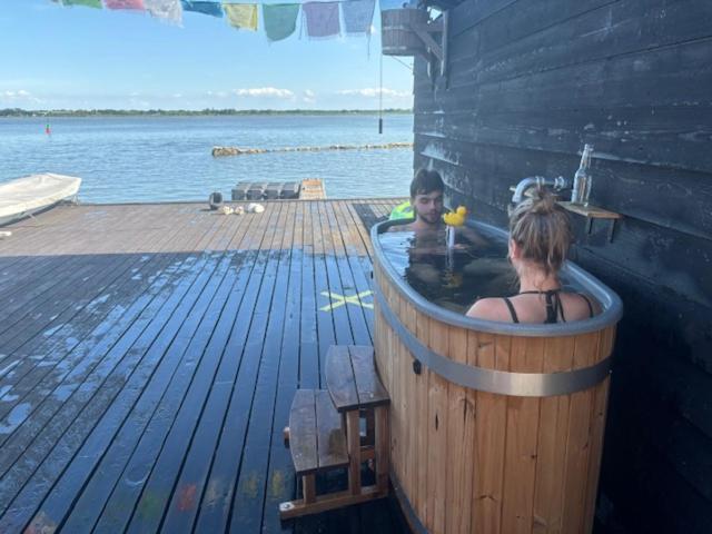 Houseboat Uitzicht Over Veluwemeer, Natuurlokatie, Prachtige Vergezichten บิดดิงฮุยเซน ภายนอก รูปภาพ